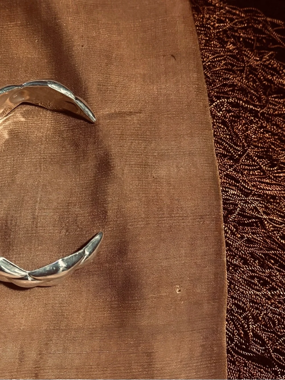 N/A shiny silver
